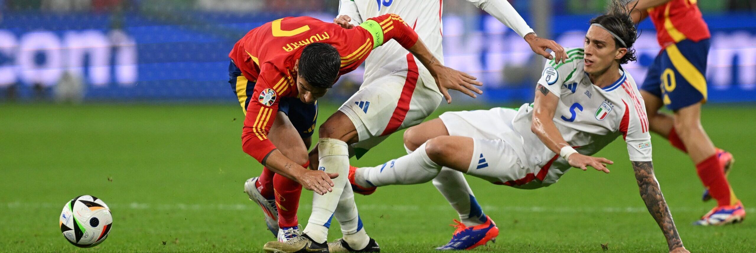 Spagna batte Italia 1 a 0. Decide l’autorete di Calafiori