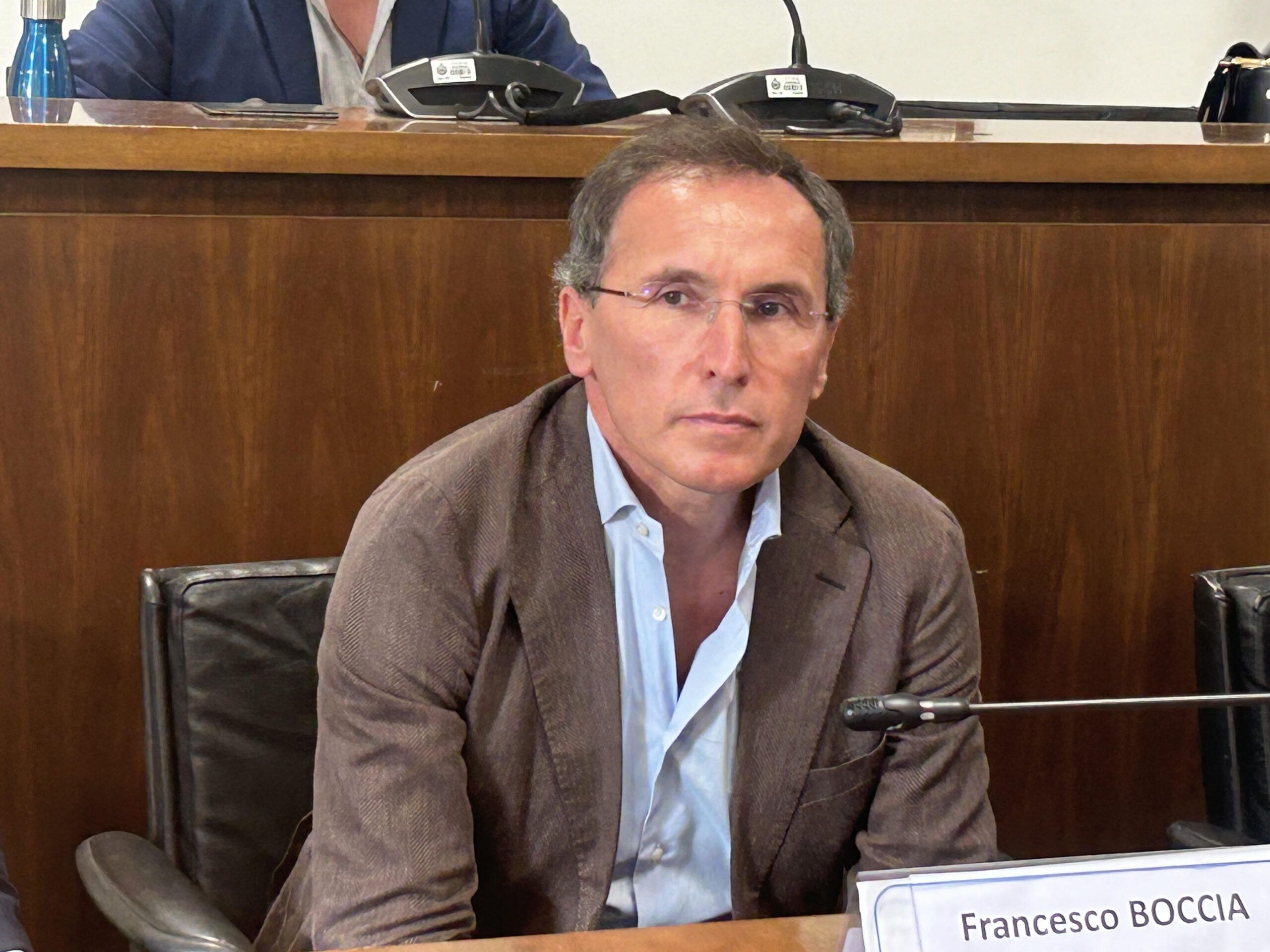 Boccia nella Locride: «Parlare di Ponte sullo Stretto è un’offesa ai calabresi e ai siciliani»