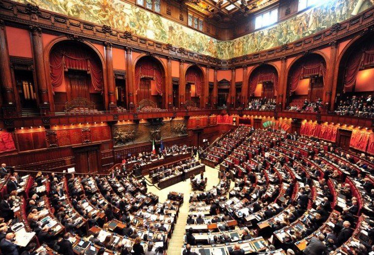 «Di chi la responsabilità della crisi?»