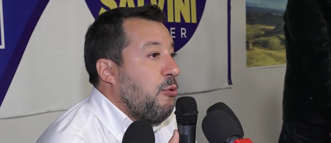 Caso Open Arms, Salvini a processo. Richard Gere tra i testi?