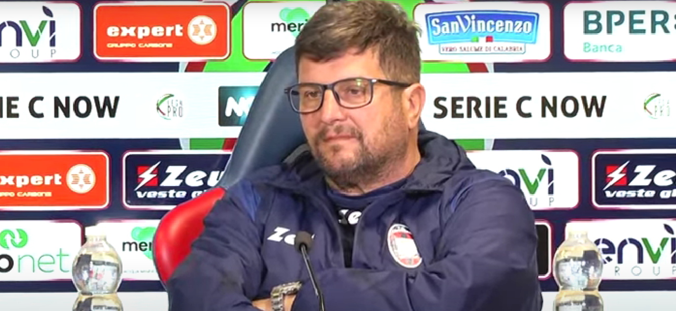Crotone, Baldini: «D’Errico avrebbe dovuto mangiare solo insalata, ma ha preso peso»