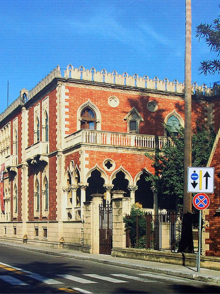 Romeo su Villa Zerbi: «Risparmiare non basta»