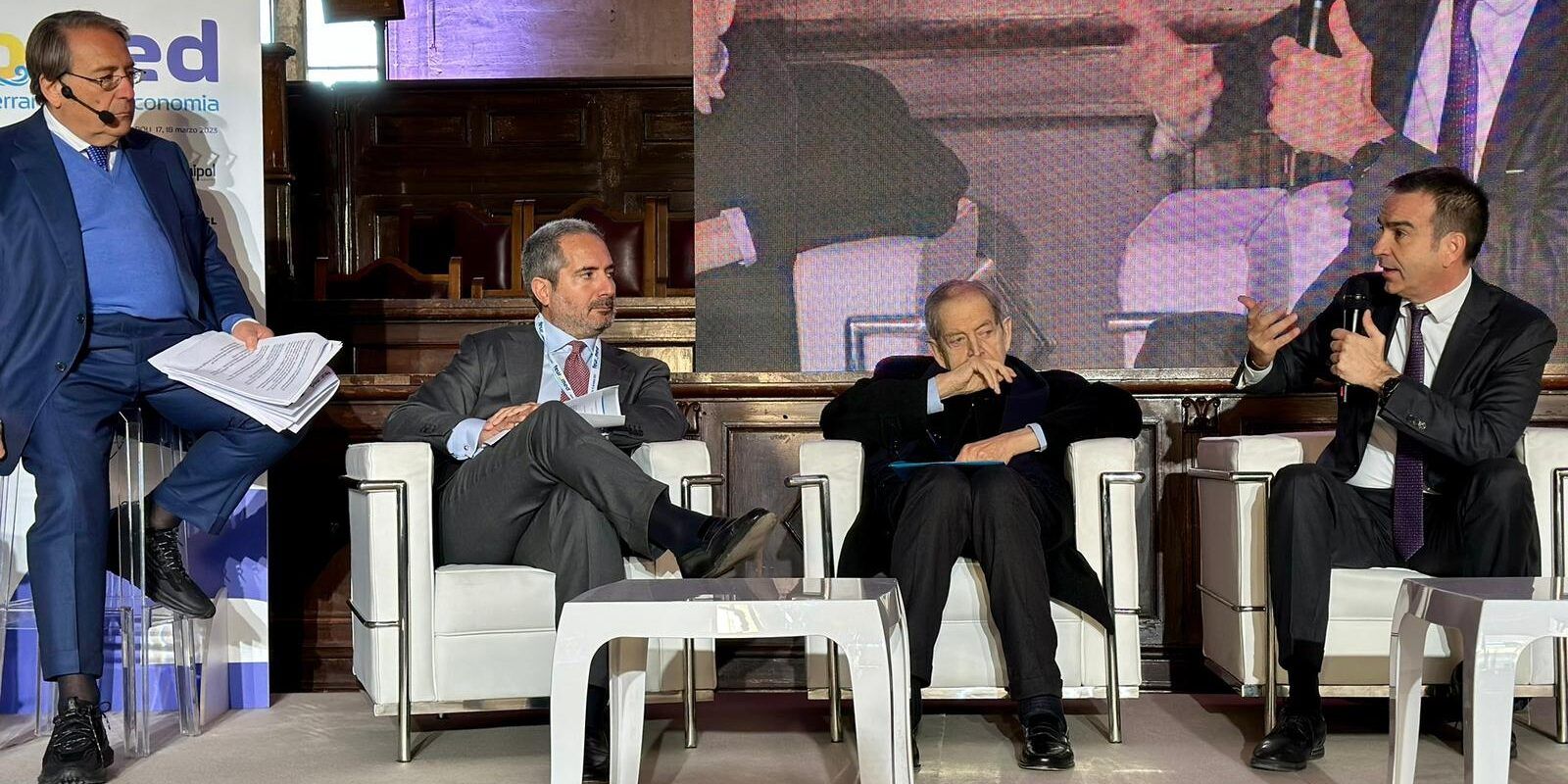 Occhiuto a Napoli: «Il porto di Gioia Tauro è il primo d’Italia. Sviluppiamo le Zes e le aree retroportuali» – VIDEO