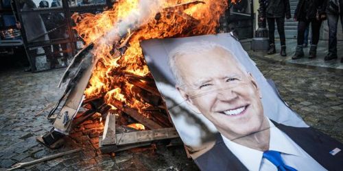 G7: partita la manifestazione a Venaria Reale contro il vertice