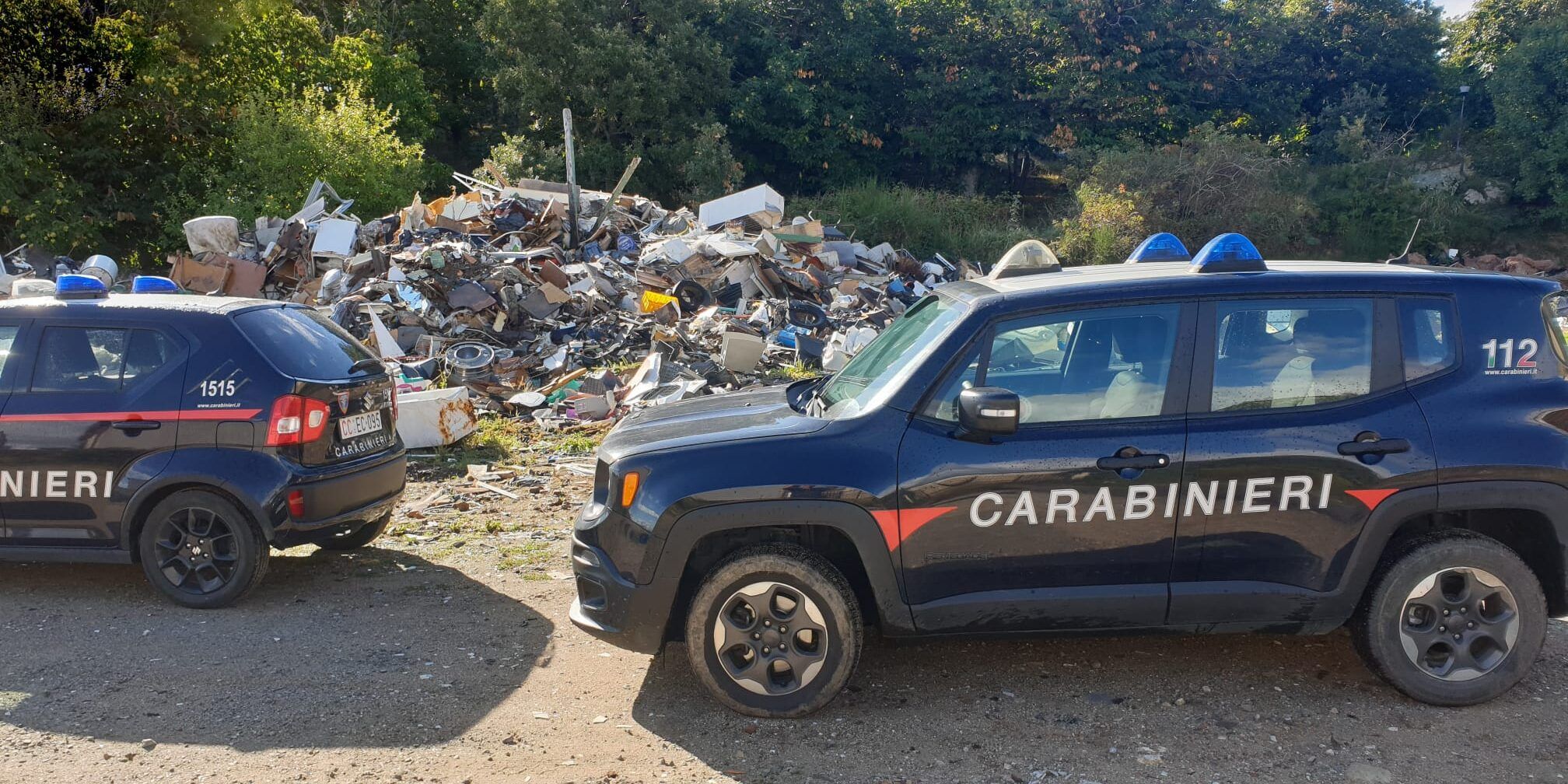 Cirò Marina, sequestrata una discarica abusiva di rifiuti urbani e speciali