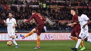 La Roma espugna Crotone