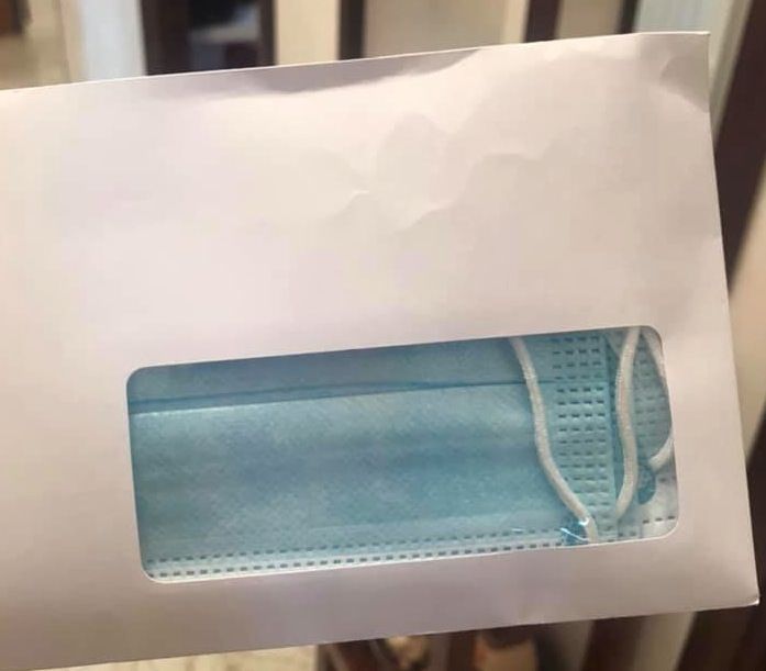 Quei misteriosi cinesi “angeli delle mascherine”