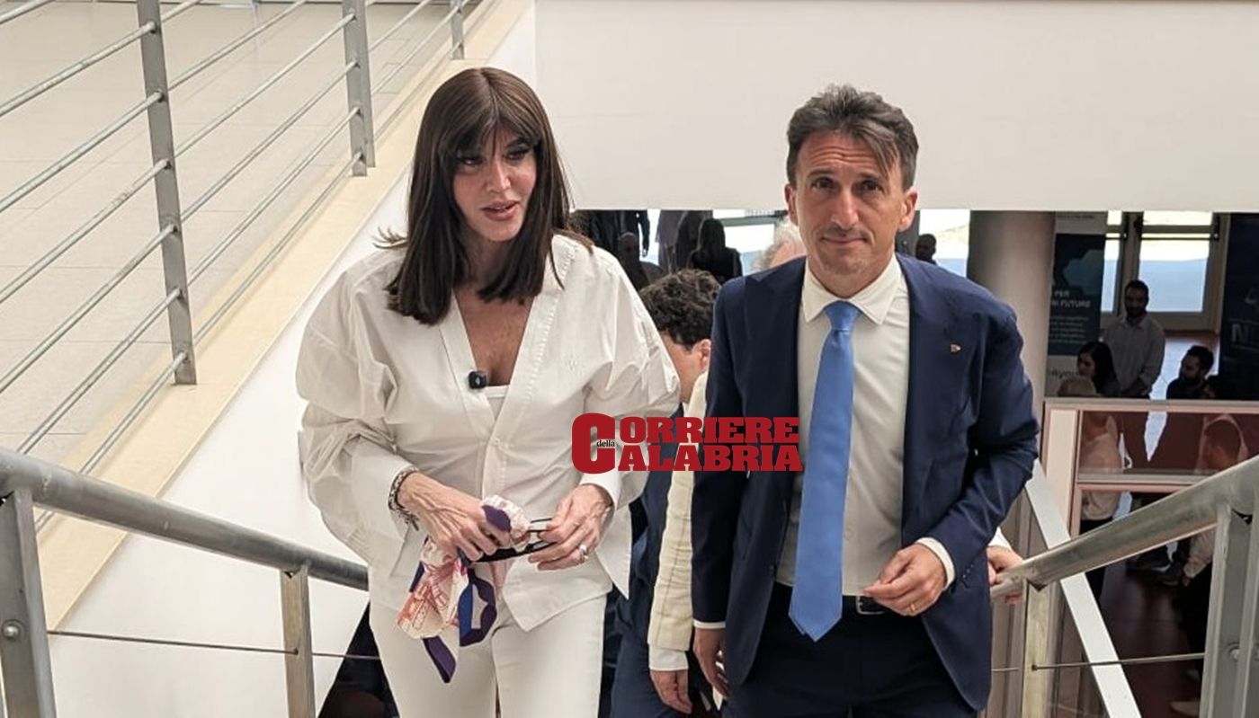 Unical e la ricerca, la ministra Bernini: «Qui l’astrofisica del futuro, dalla Calabria allo spazio profondo»