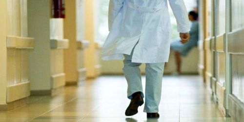 omicidio medico assolto covid