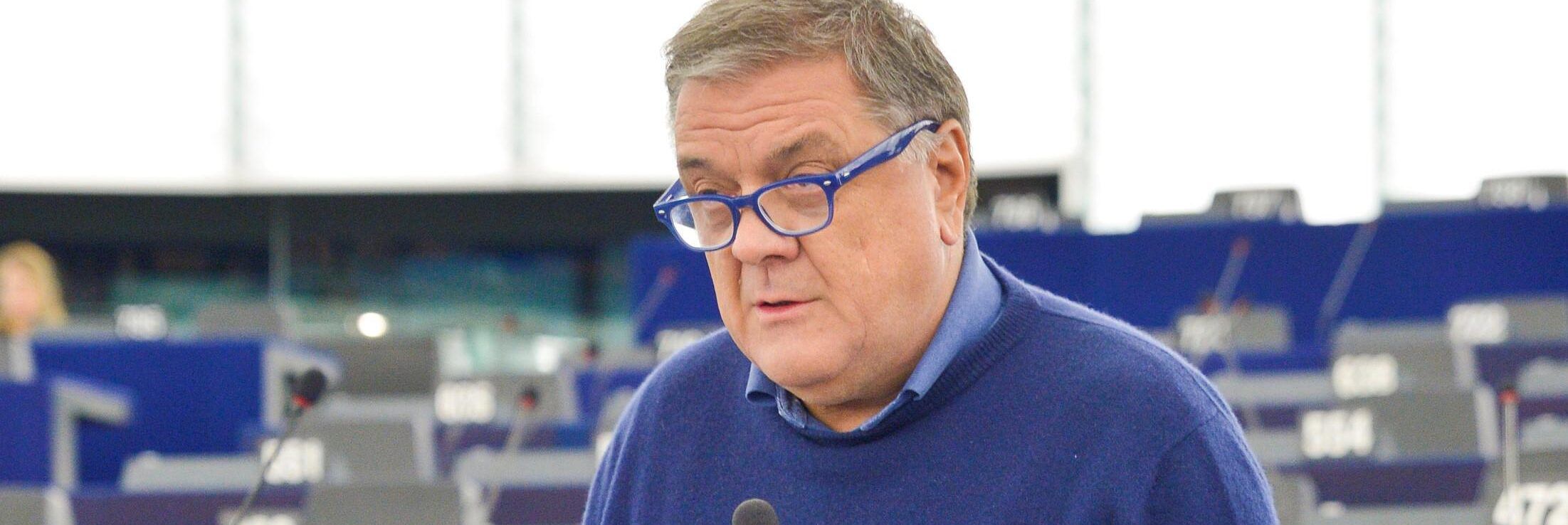 Qatargate, Panzeri si pente e collabora con i giudici