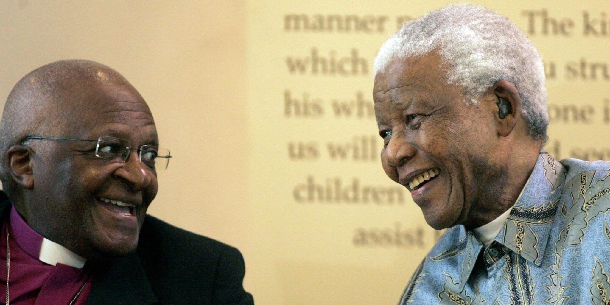 Addio a Desmond Tutu, uno dei simboli della resistenza contro l’apartheid