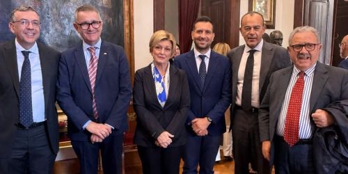 Cirillo con i presidenti e la ministra Calderone a Cagliari