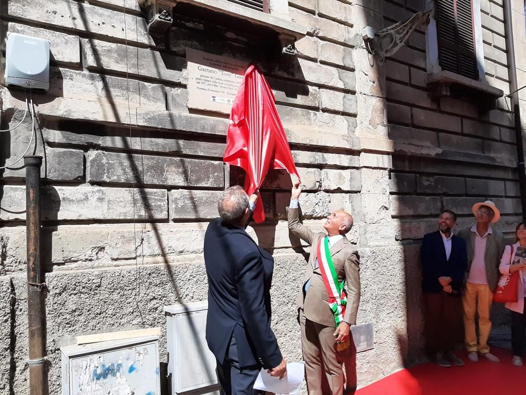 A Cosenza una targa dedicata a Tony Gaudio, primo italiano a vincere l’Oscar