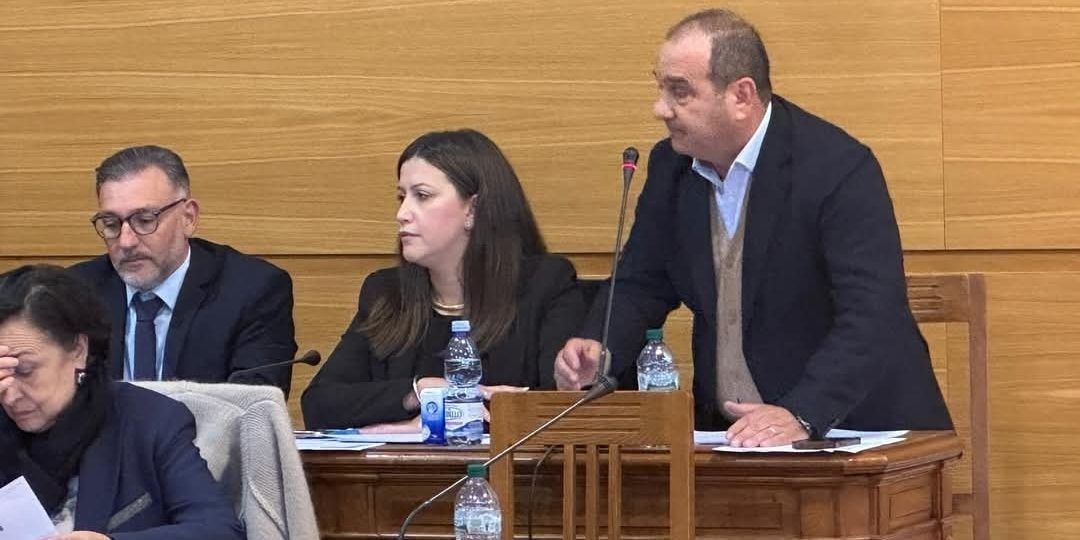 Provinciali di Catanzaro, Muraca verso l’espulsione dal gruppo Bevilacqua al Comune di Lamezia