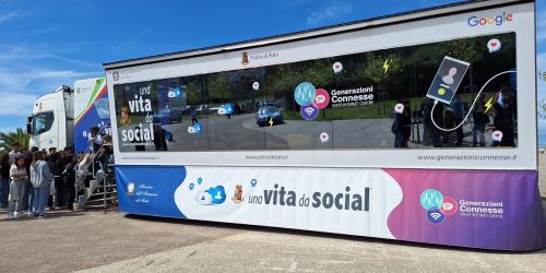 una_vita_da_social