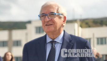 Pnrr, Foti promuove la Calabria. «Finanziati 24mila interventi, da concludere sono meno di 800»