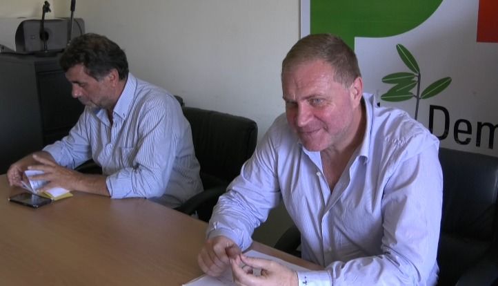 L'area Franceschini sfiducia Graziano. Il Pd "brucia" e Oliverio tira dritto