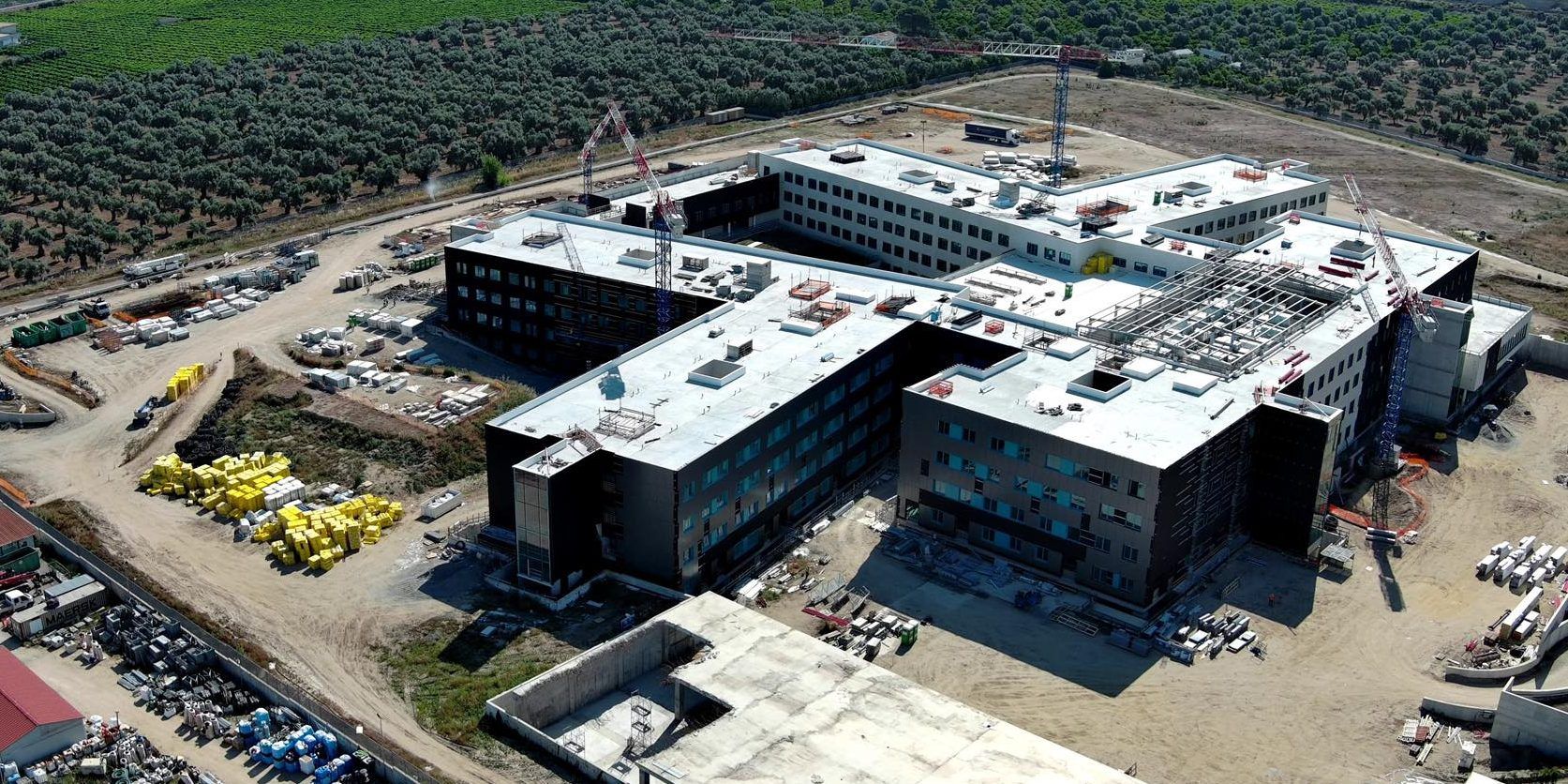 I nuovi ospedali e il cronoprogramma «confermato e vincolante». Lo stato dell’arte e le previsioni