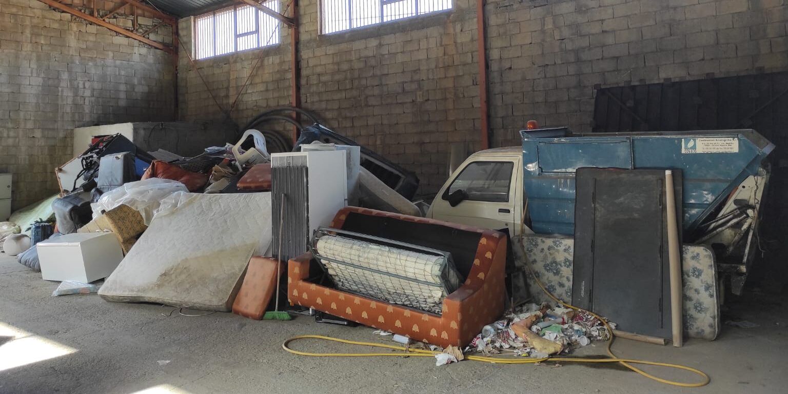 San Mango d’Aquino, il disastro delle politiche ambientali si tocca con mano – FOTO