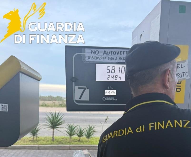 Acqua nel diesel e auto danneggiate a Crotone: sequestrato distributore e denunciato il gestore – VIDEO