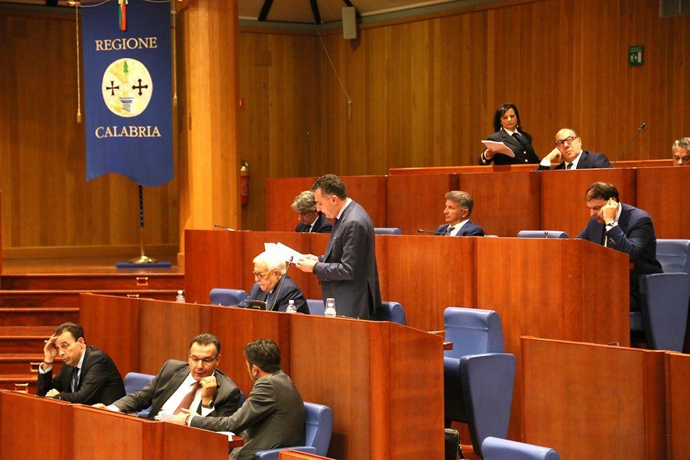 "Voto truccato", Greco rilancia: «Irto faccia chiarezza»