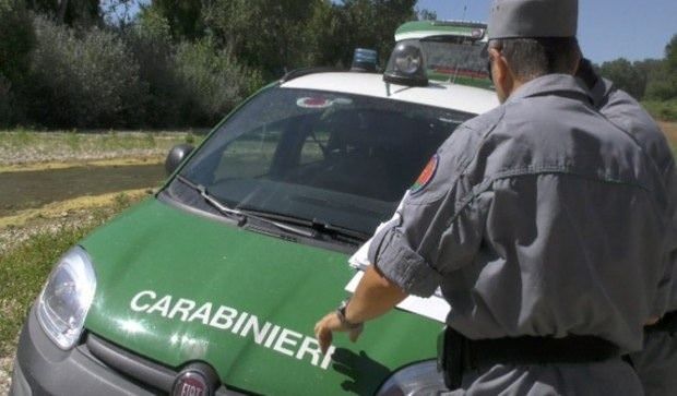 Sversamento reflui in un canale, denunciato imprenditore