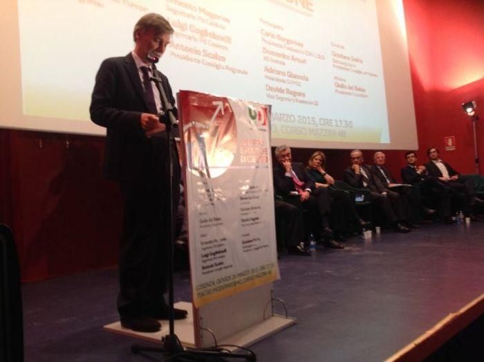 «Dieci miliardi per il Sud»