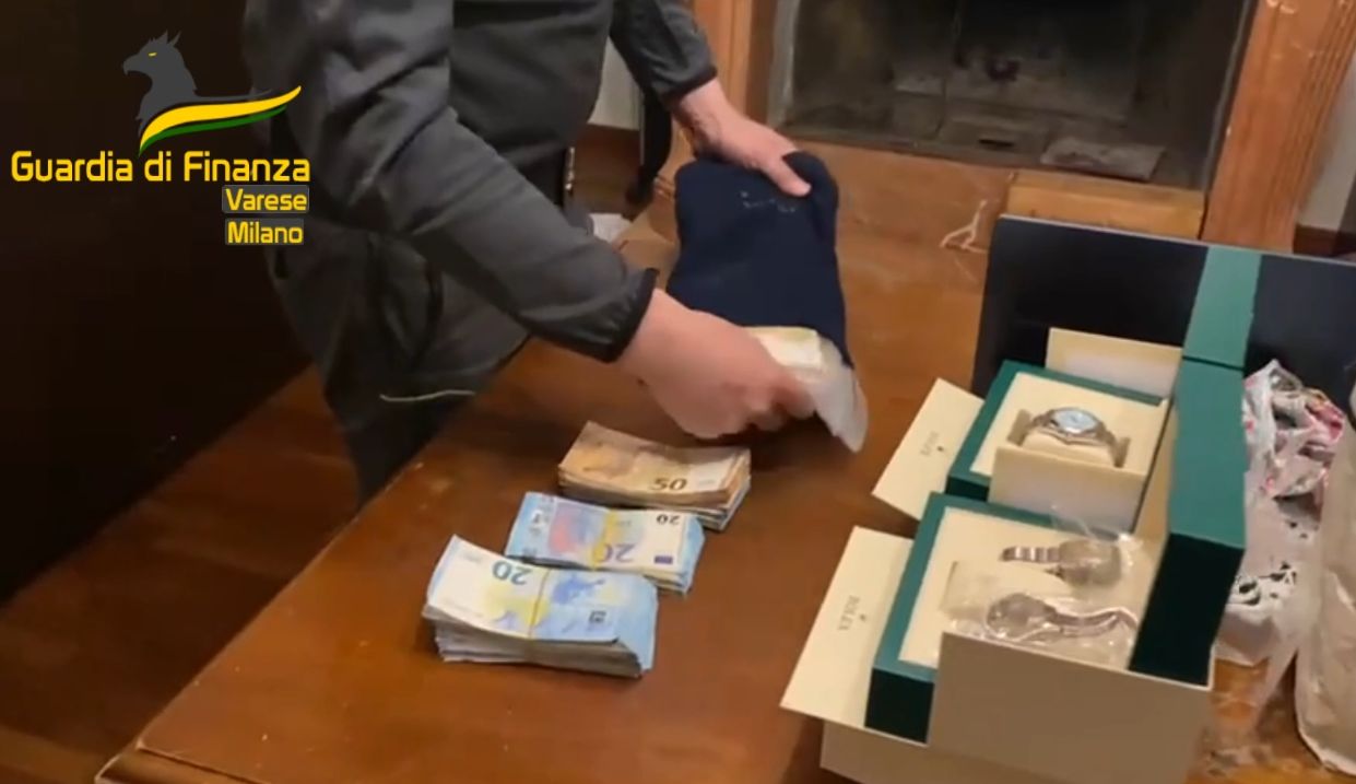 Riciclava soldi per conto della ‘ndrangheta, condannato a 11 anni – NOME