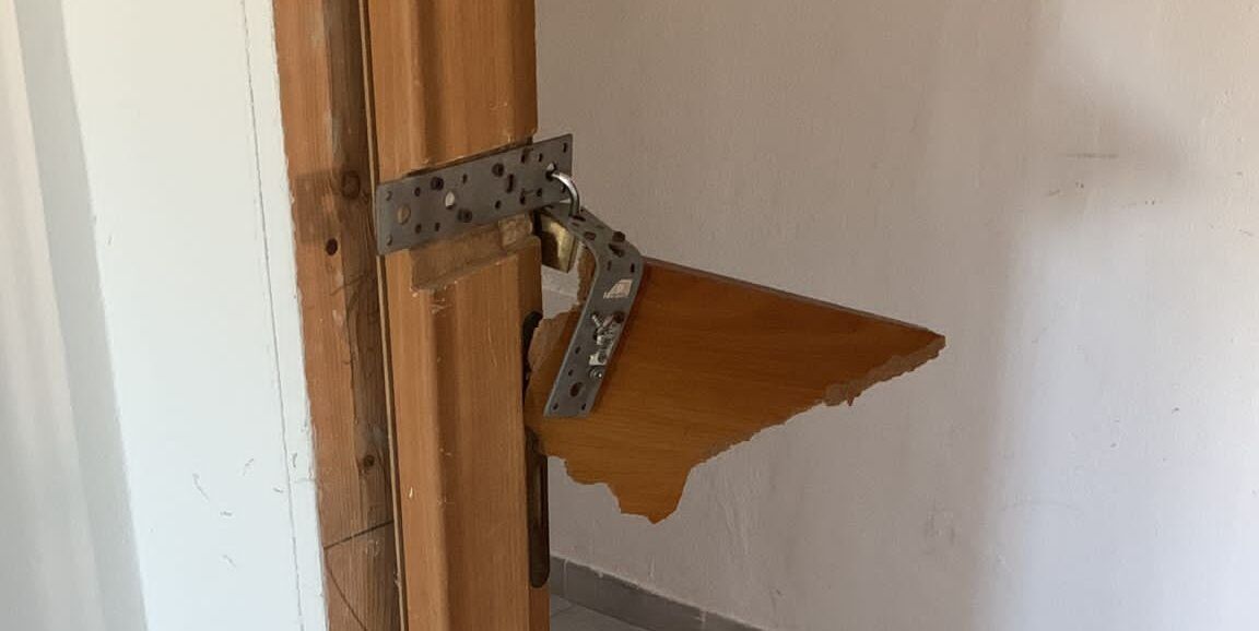 Vandalizzato l’impianto sportivo di Crotone – FOTO