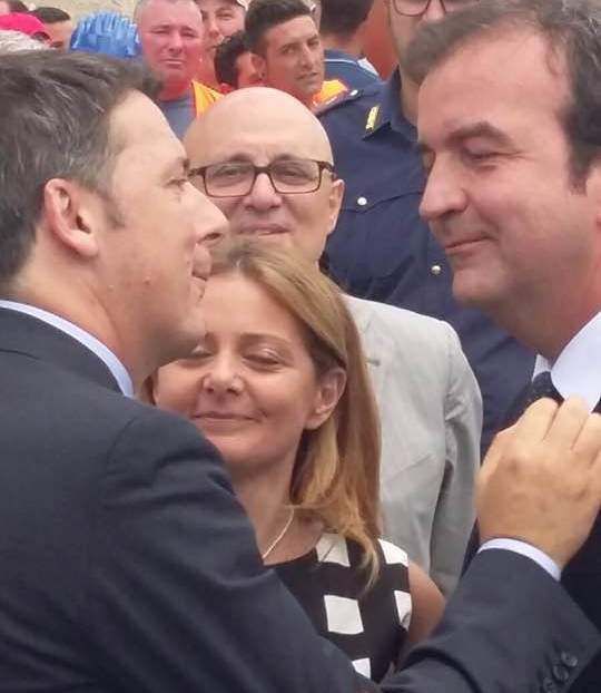 «La foto insieme a Renzi? L’ennesima sceneggiata di Occhiuto»