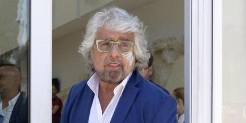 grillo indagato moby contratti
