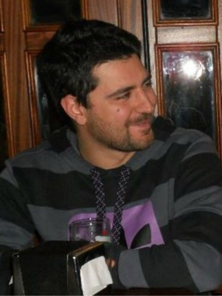 Impatto contro il guardrail: muore un giovane cosentino