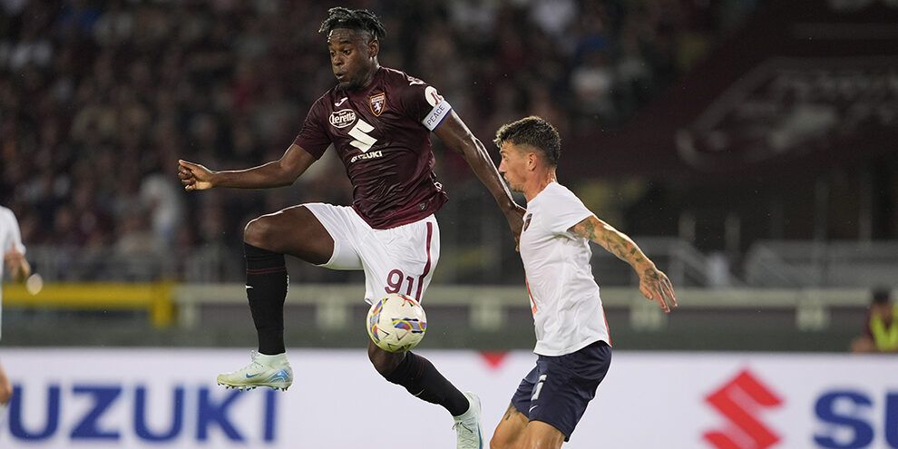 Cosenza ko a Torino. Un autogol di Camporese dopo 42 secondi e Zapata stendono i Lupi