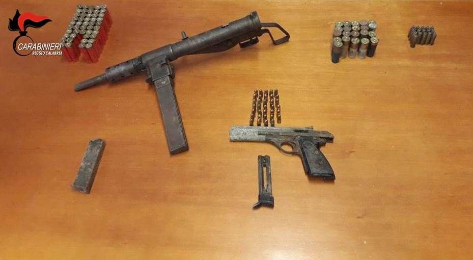 Platì, mini-arsenale trovato nascosto su un terreno agricolo