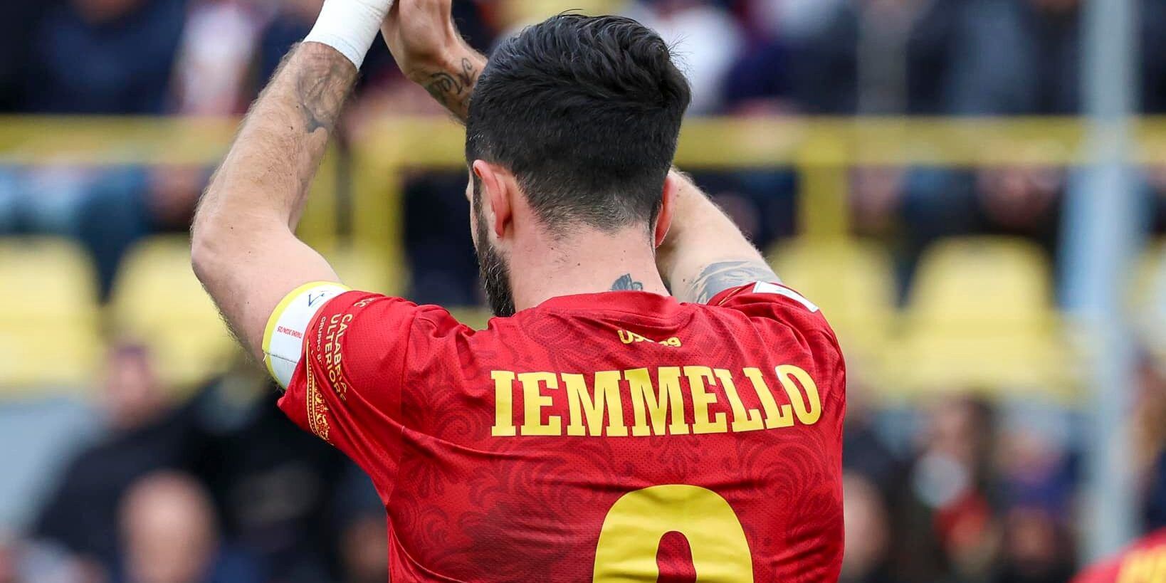 Catanzaro, Iemmello squalificato per una giornata. 7 mila euro di multa al club giallorosso