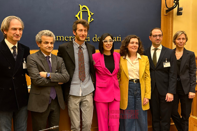 «Ho capito che avevo il paradiso intorno»: il ritorno in Calabria dopo anni in America. Alla Camera la storia di Mattia – VIDEO