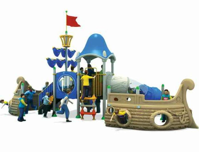 Un parco giochi per i bimbi del Cara di Isola