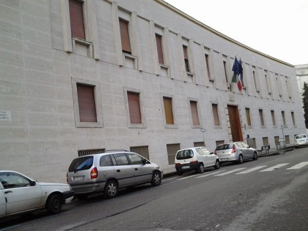 Asp Cosenza, un "premio" da 100 mila euro. Nonostante le condanne