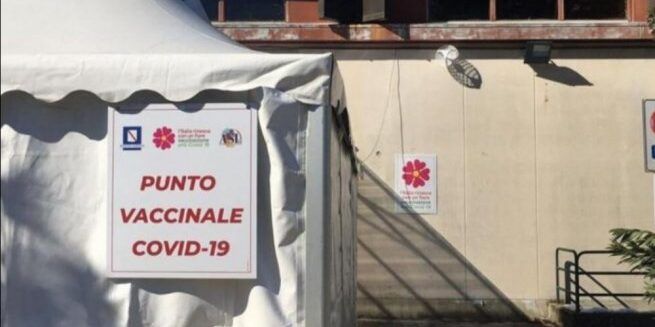 Covid, 90 sindaci a Longo: «Affidi a noi la campagna vaccinale»
