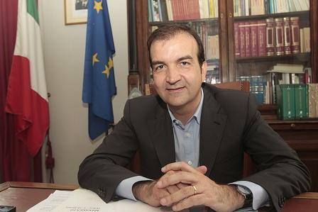 Occhiuto a Lezzi: «Un ministro non si esprime così»