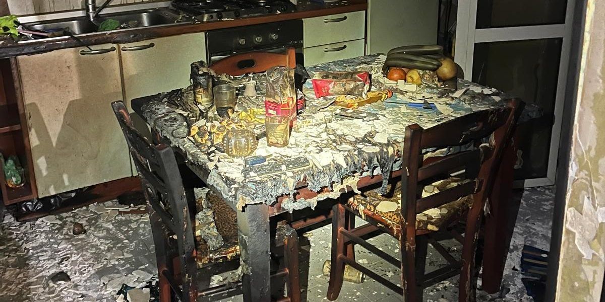 Incendio in una casa in Viale Isonzo a Catanzaro, ustionato il proprietario