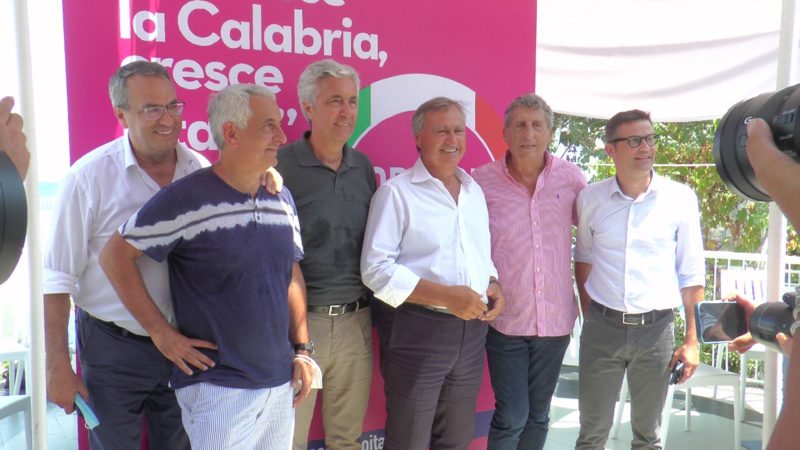 Centrodestra, Brugnaro lancia il «tenace» Occhiuto e promuove Abramo