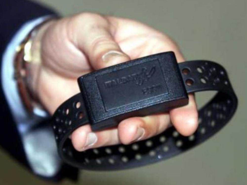 Broker della cocaina con il braccialetto elettronico