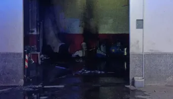 Incendio nella notte, danneggiato un autolavaggio a Corigliano
