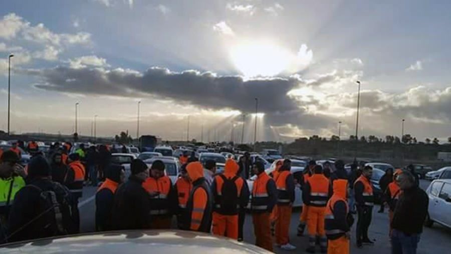 Porto di Gioia, sospeso lo sciopero – VIDEO