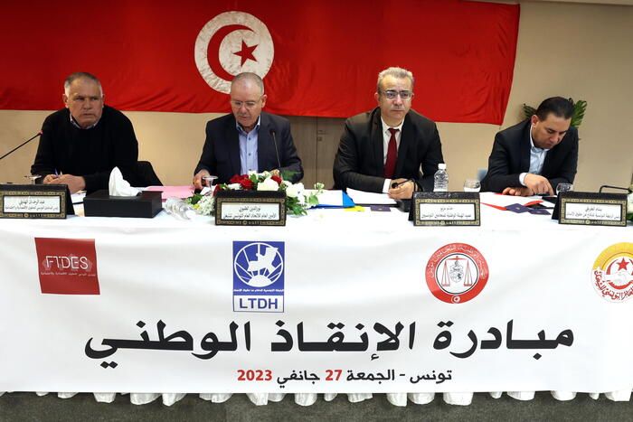 Nuovo naufragio di migranti al largo della Tunisia: 5 morti e 28 dispersi