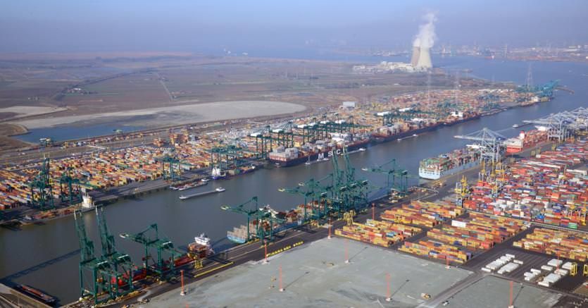 ‘Ndrangheta-Hellbanianz: patto di ferro per controllare i porti in Nord Europa