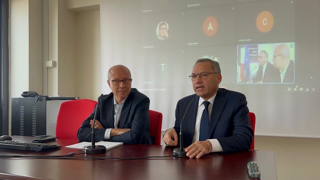 Tecnologie 5G, accordo Arpa Puglia e Arpacal