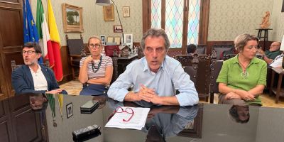 Catanzaro, salta la seduta straordinaria sul quartiere Lido. Fiorita: «Questo Consiglio comunale non esiste più»