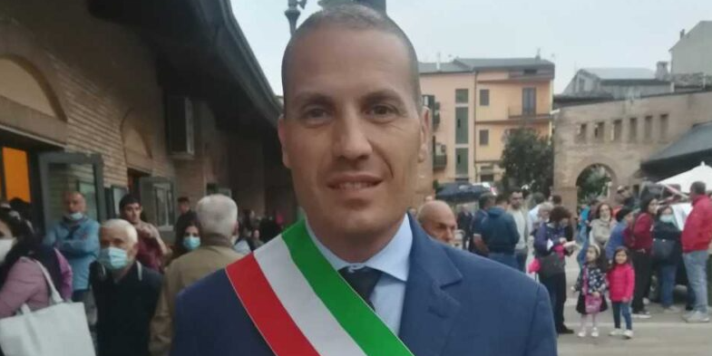 Appalto mancato, a Cotronei aggrediti il sindaco e un responsabile del Comune